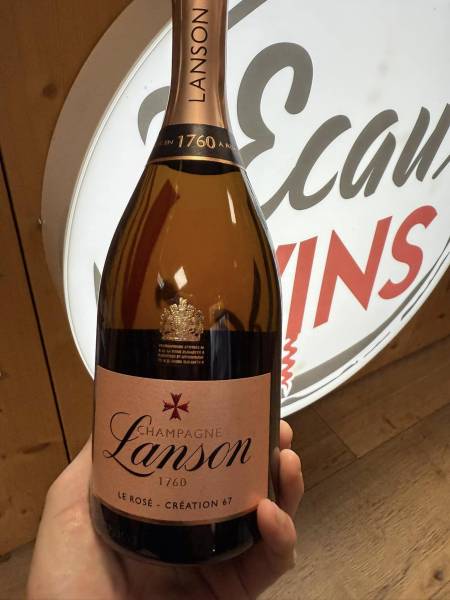 Acheter du Champagne Lanson Brut Rosé pour un apéritif festif ou un cadeau raffiné près de Saint-Romain-de-Colbosc