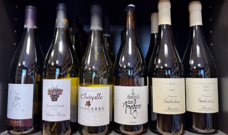 Vins blancs de la Vallée de la Loire – Fraîcheur, minéralité et finesse à découvrir chez L’Écaux des Vins près de Fécamp