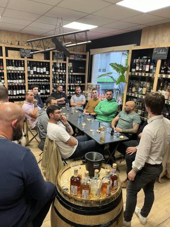 Notre zone d'activité pour ce service Réserver une cave à vin pour soirée entreprise avec dégustation de vins rouges et atelier œnologique près de