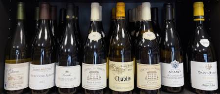 Notre zone d'activité pour ce service Réserver un bar avec terrasse pour anniversaire avec dégustation de vins et service sur-mesure pour groupe à